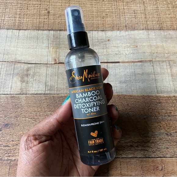 Shea Moisture Bamboo Charcoal Detoxifying Toner - Picture 7 of 7